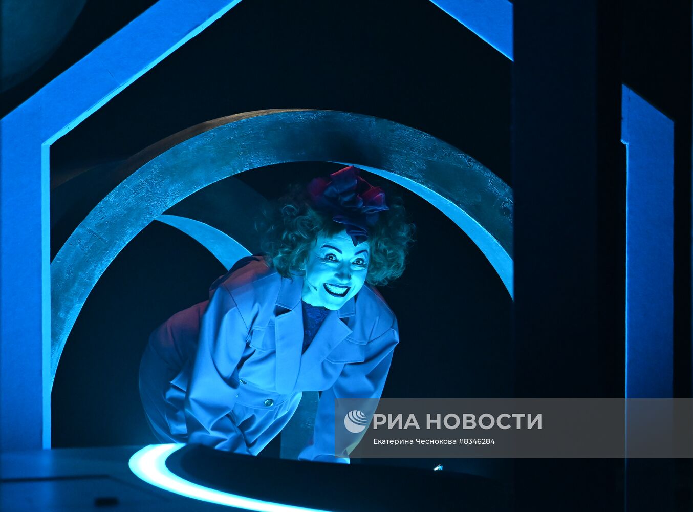 Спектакль "Огниво" в театре "Современник"