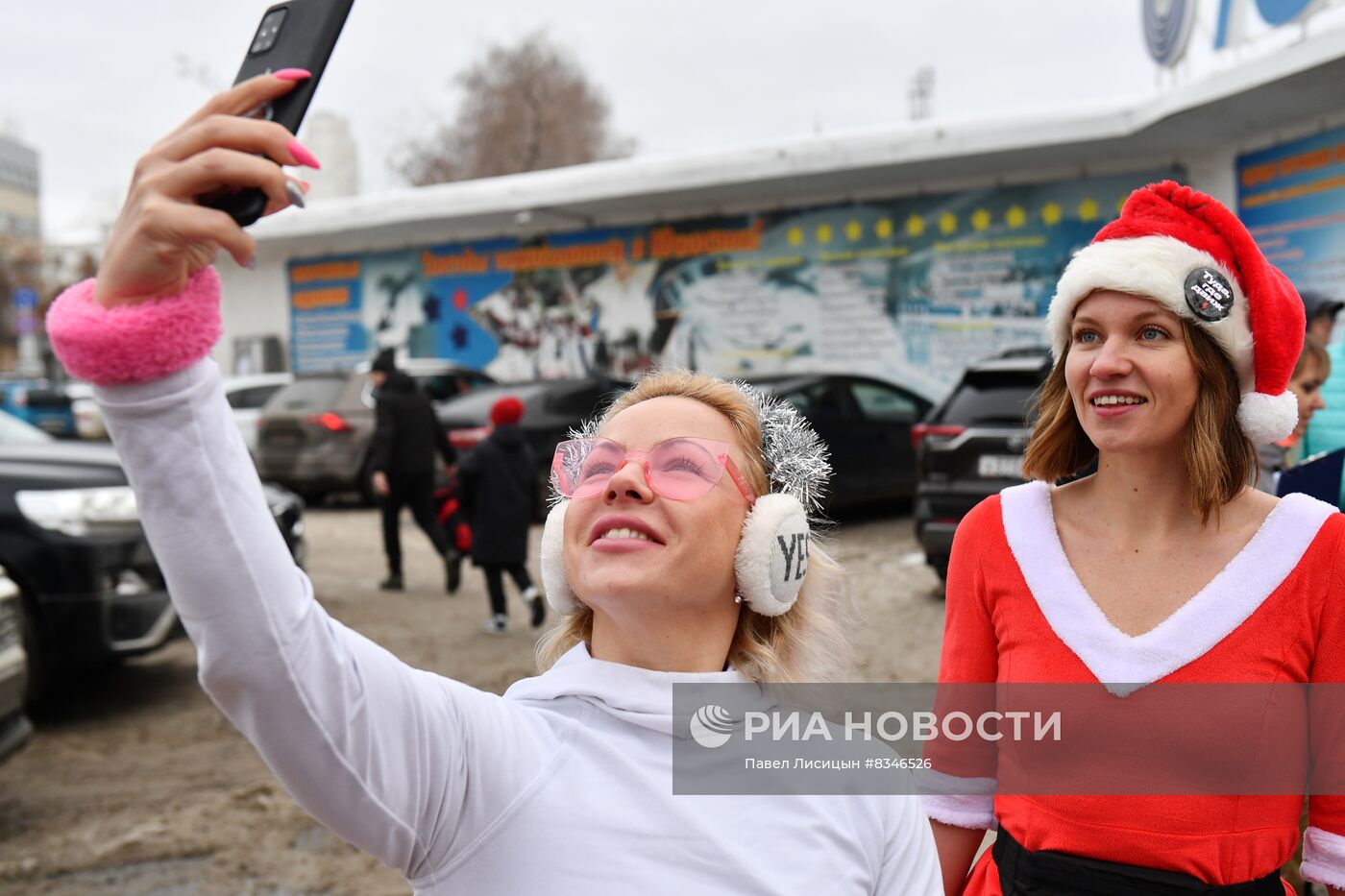 Забег Дедов Морозов и Снегурочек в Екатеринбурге