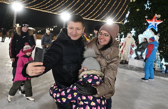 Открытие фестиваля "Наша зима" у Главного храма ВС РФ  