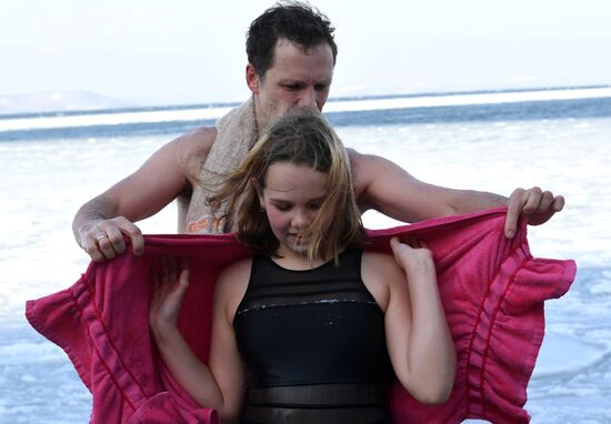 Акция "Закаленная Россия – здоровая страна" во Владивостоке