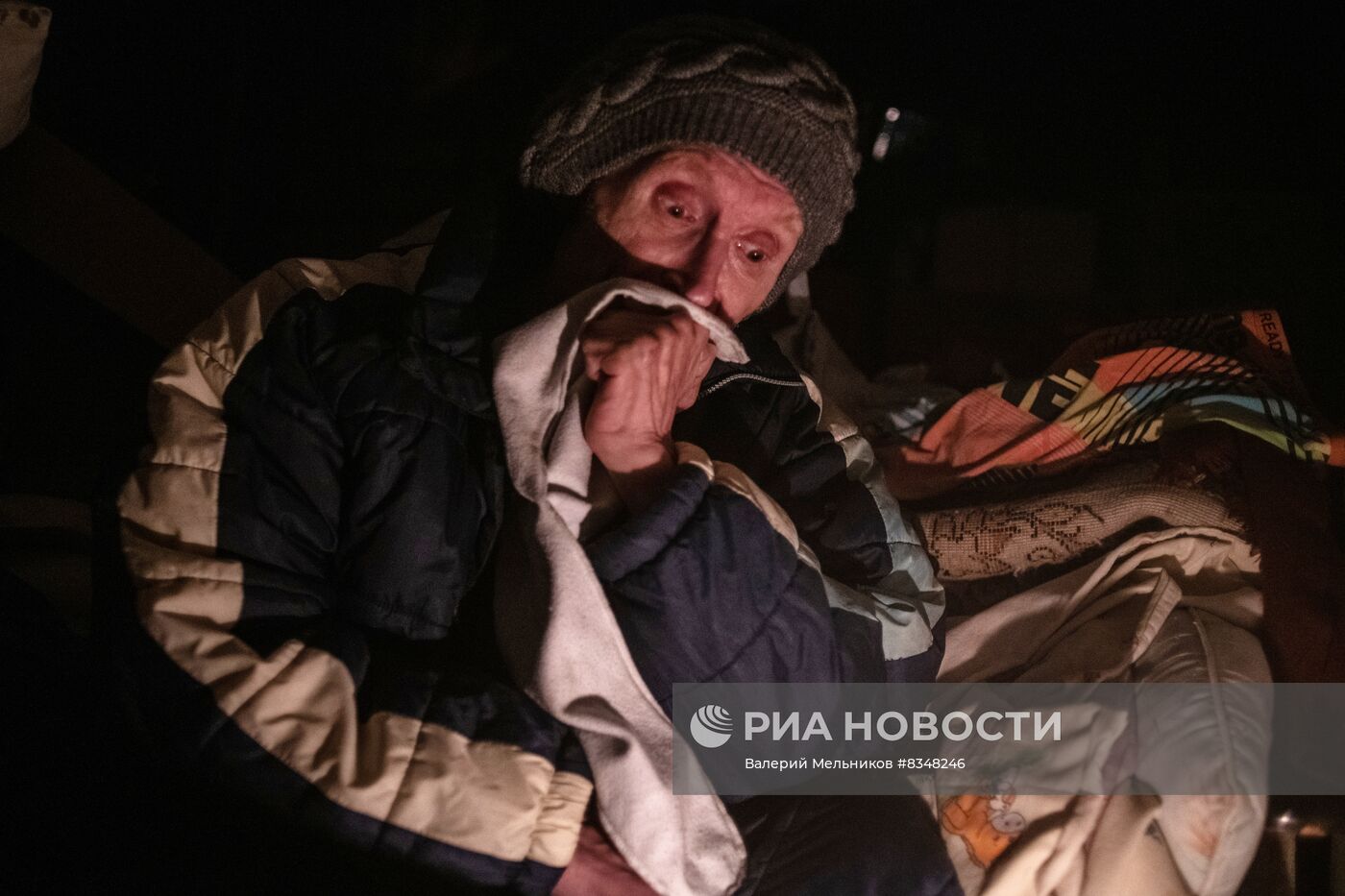 Последствия обстрела Петровского района Донецка 