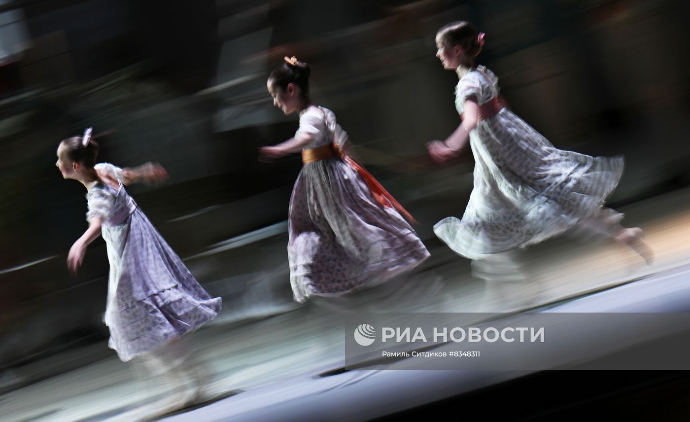 Балет "Щелкунчик" в постановке хореографа Юрия Посохова