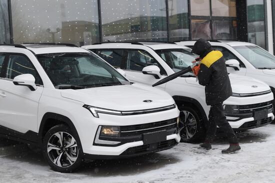 Первые автомобили "Москвич" поступили в розничную продажу