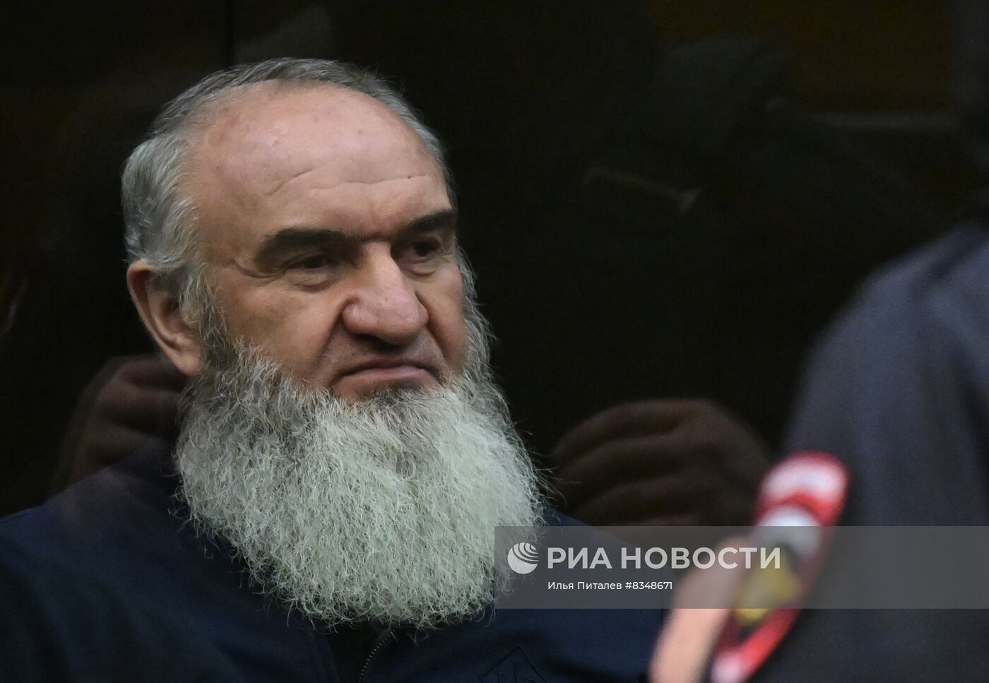 Оглашение приговора экс-сенатору Рауфу Арашукову и его отцу