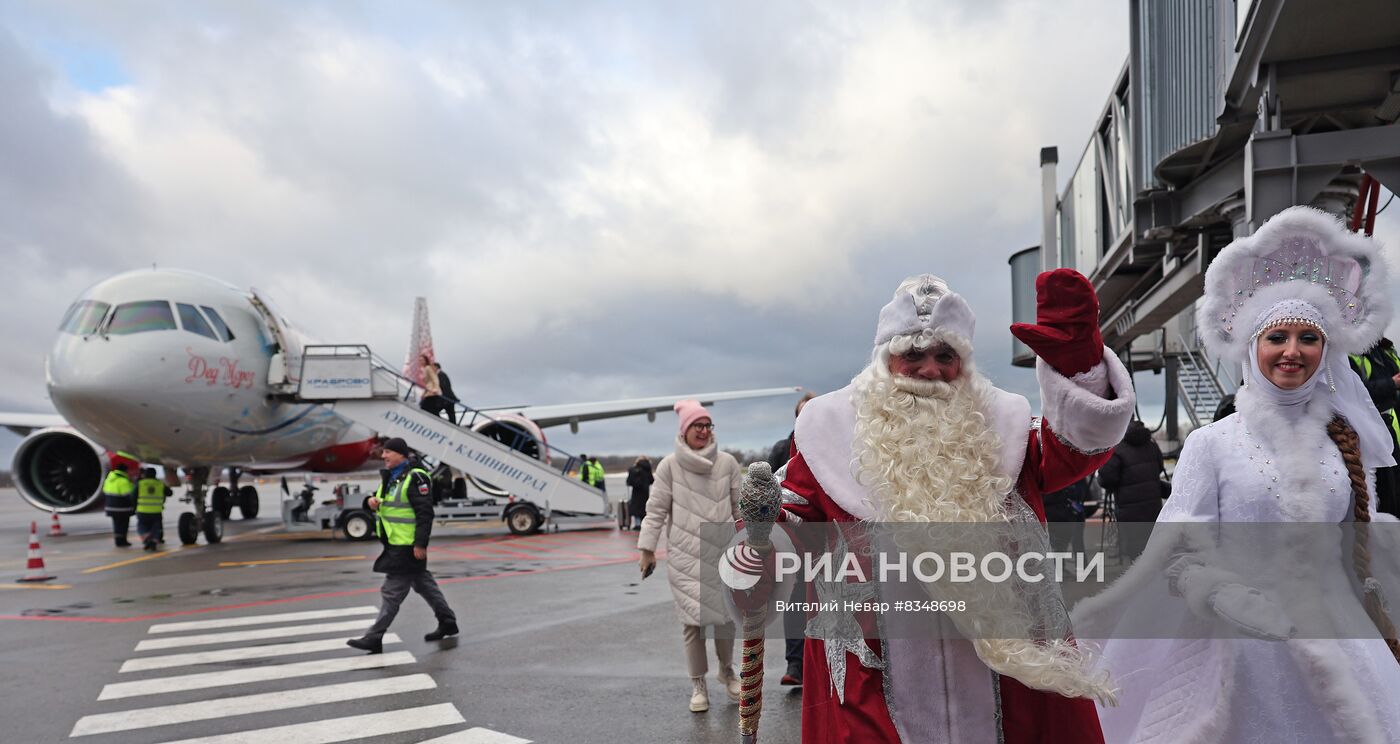 Прибытие Деда Мороза на самолете МС-21 в Калининград