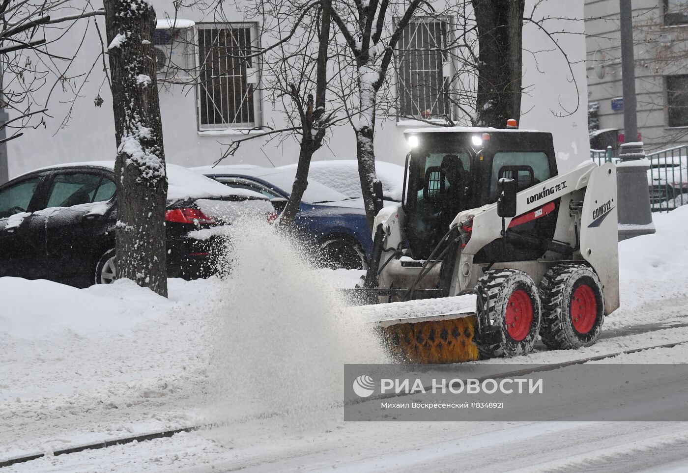 Снегопад в Москве