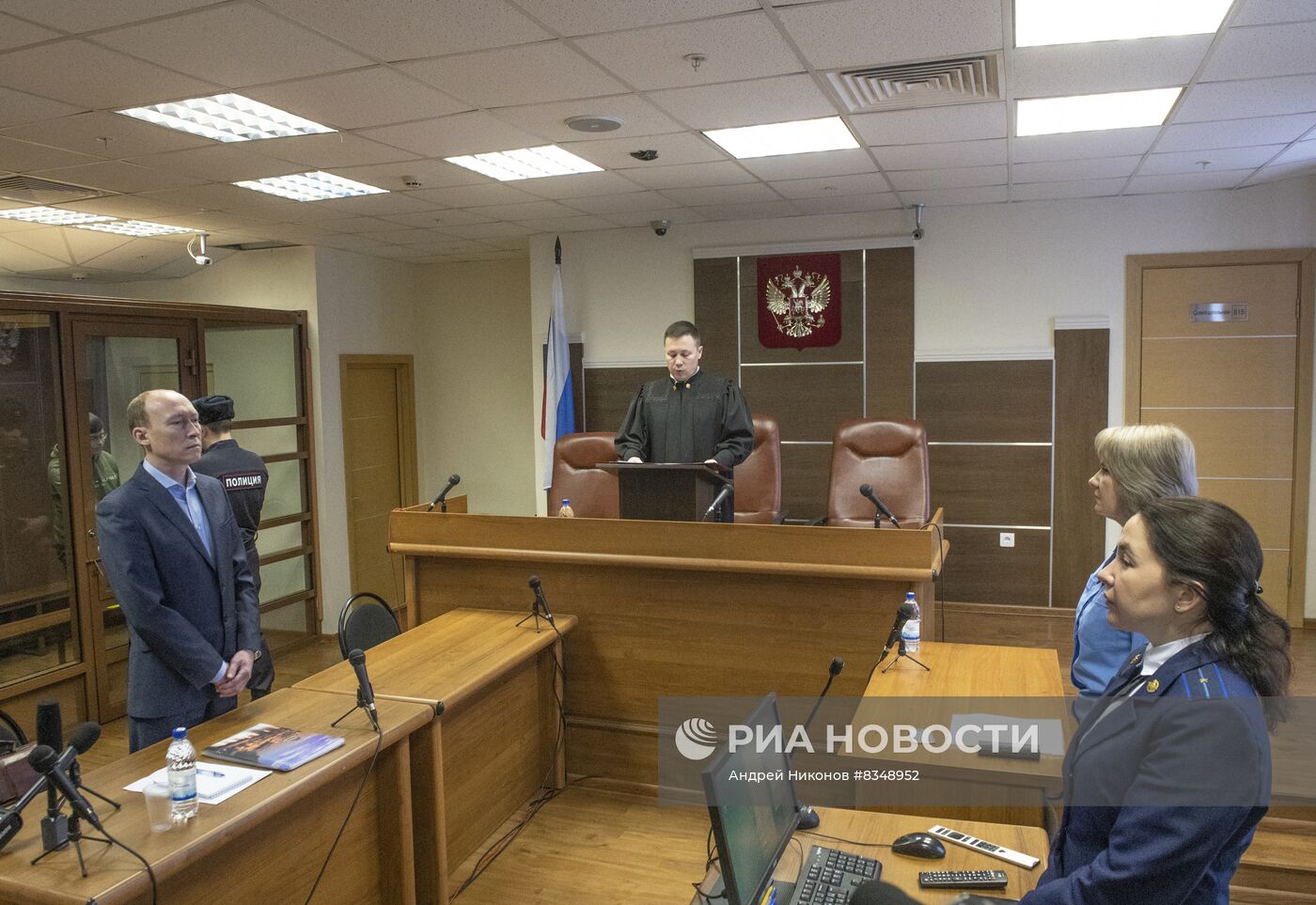 Оглашение приговора Т. Бекмансурову в Перми