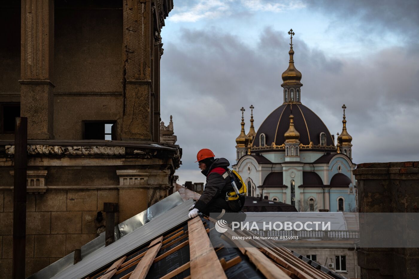Работы по ремонту крыш в Мариуполе