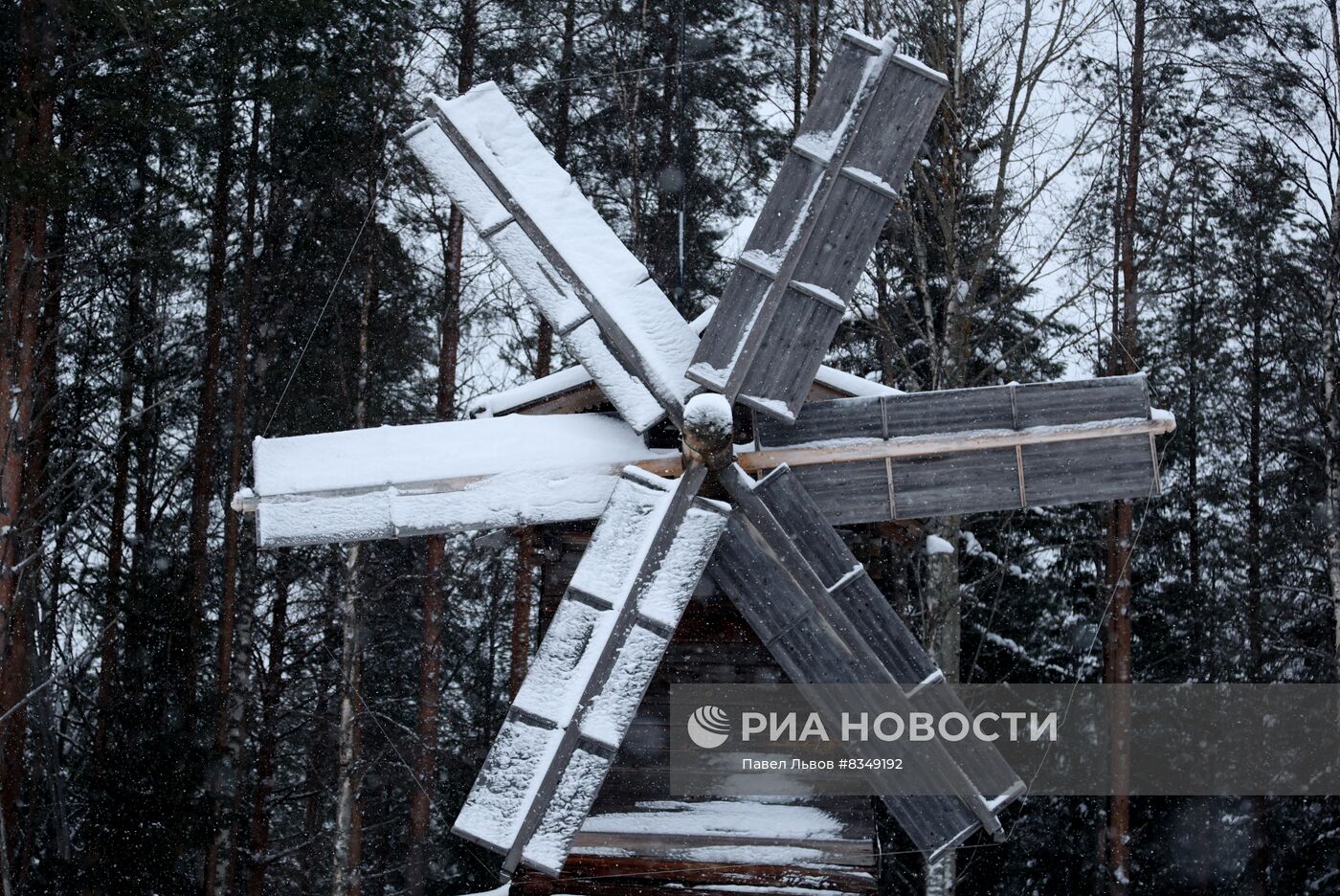 Музей зодчества "Малые Карелы" в Архангельской области