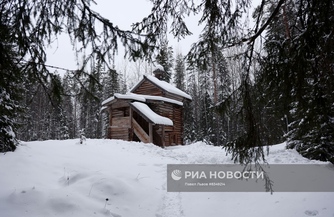 Музей зодчества "Малые Карелы" в Архангельской области