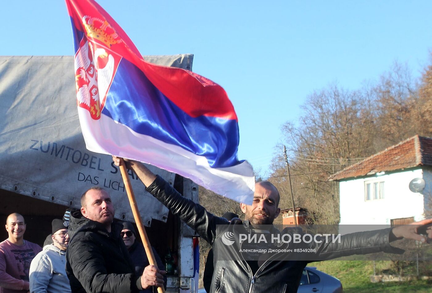 Власти Косово закрыли КПП "Мердаре" на выезде в Сербию