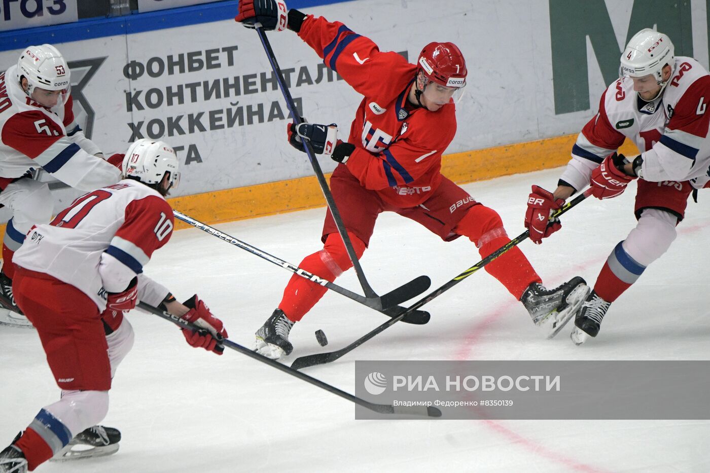 Хоккей. КХЛ. Матч ЦСКА - "Локомотив"