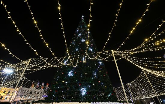 Празднование Нового года в регионах России