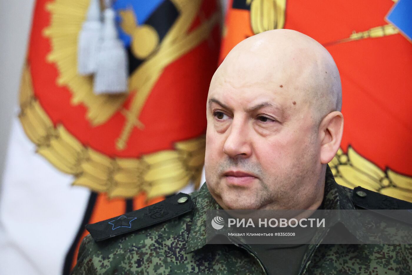 Президент РФ В. Путин посетил Южный военный округ