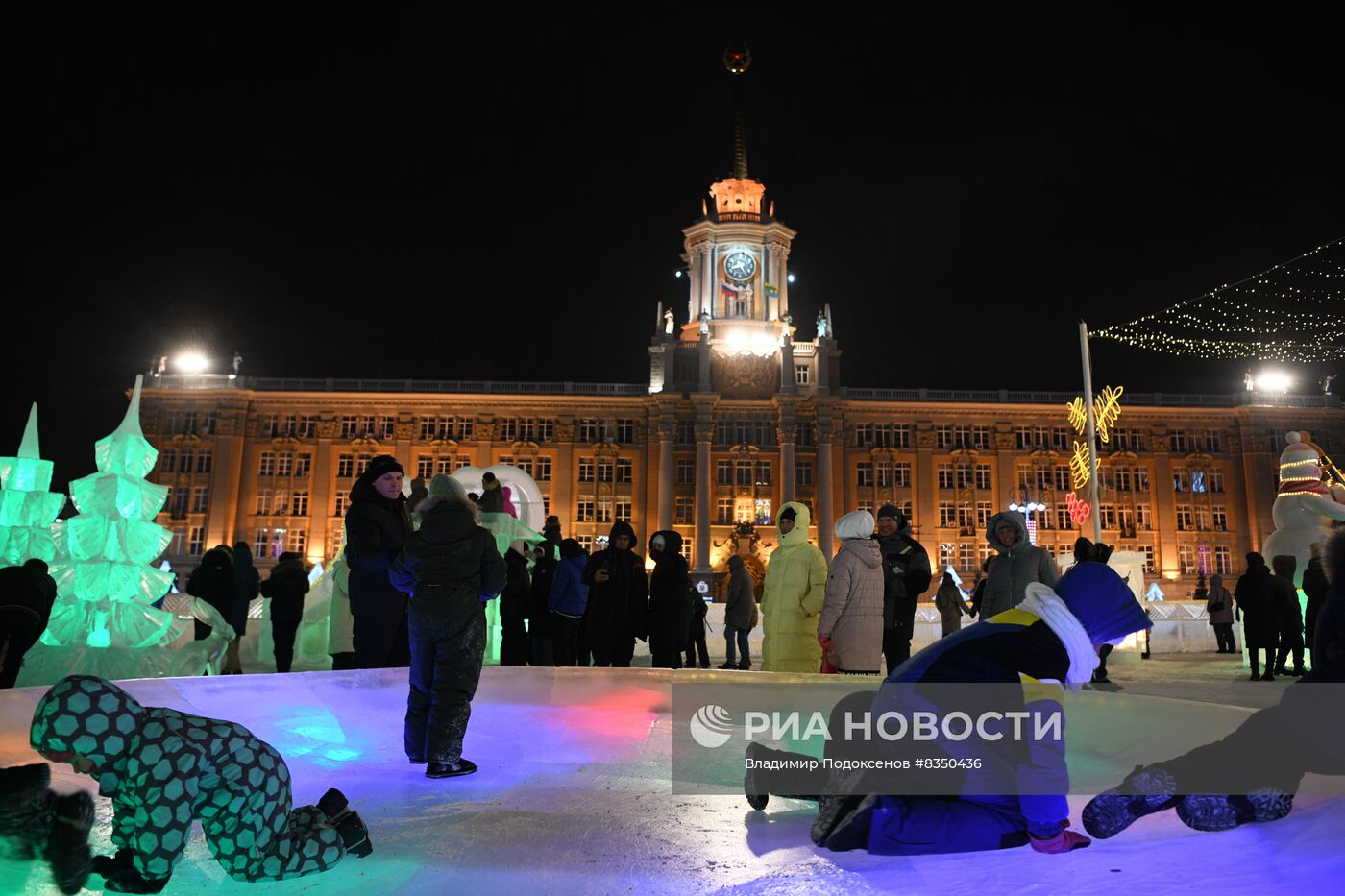Празднование Нового года в регионах России