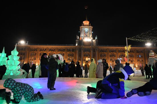 Празднование Нового года в регионах России