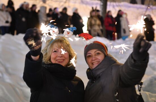 Празднование Нового года в регионах России