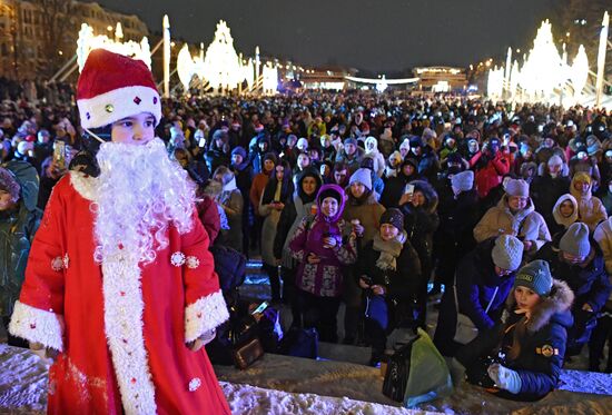 Празднование Нового года в регионах России