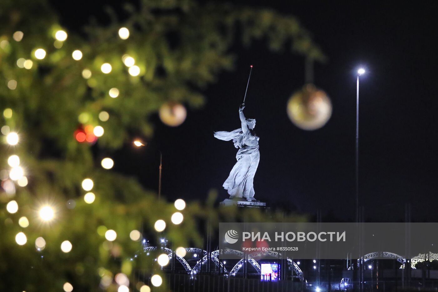 Празднование Нового года в регионах России