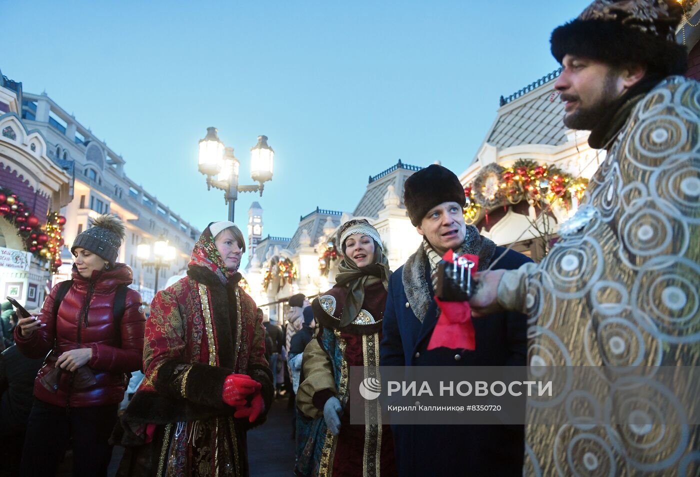 Зимний фестиваль "Путешествие в Рождество"