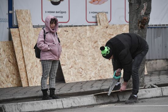 Последствия обстрела ВСУ города Васильевка в Запорожской области