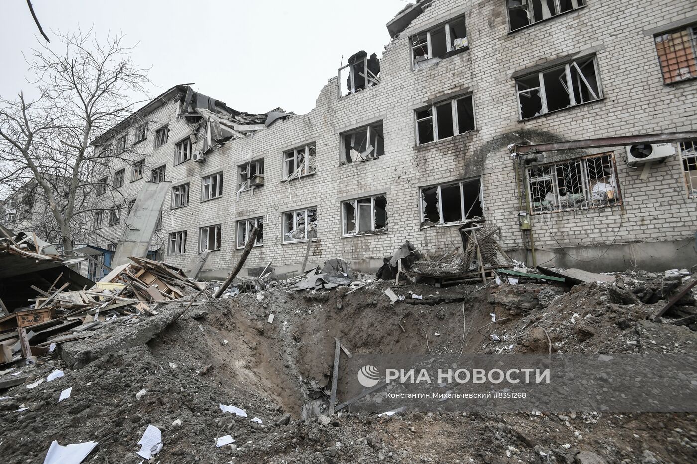 Последствия обстрела ВСУ города Васильевка в Запорожской области | РИА  Новости Медиабанк