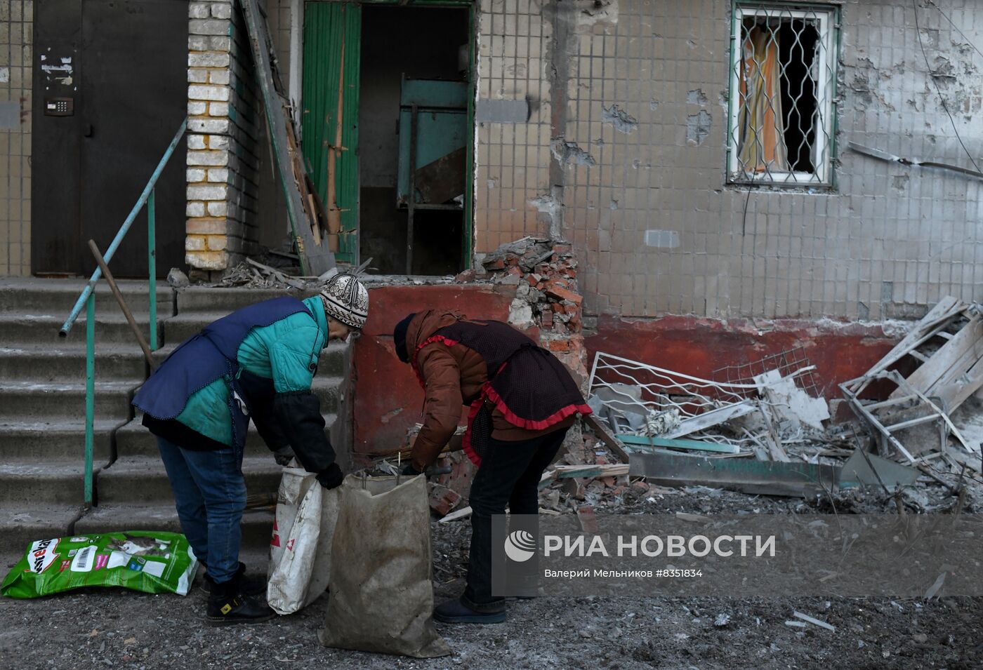 Последствия обстрела в Горловке