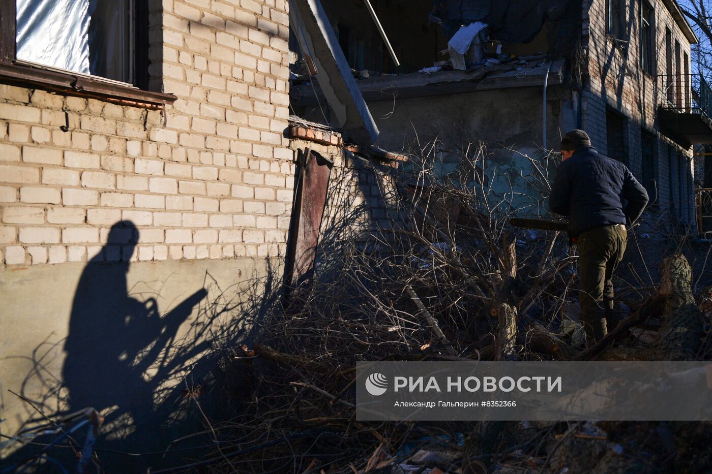 ВСУ нанесли удар по гражданским объектам в г. Токмак