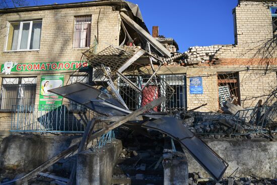 ВСУ нанесли удар по гражданским объектам в г. Токмак