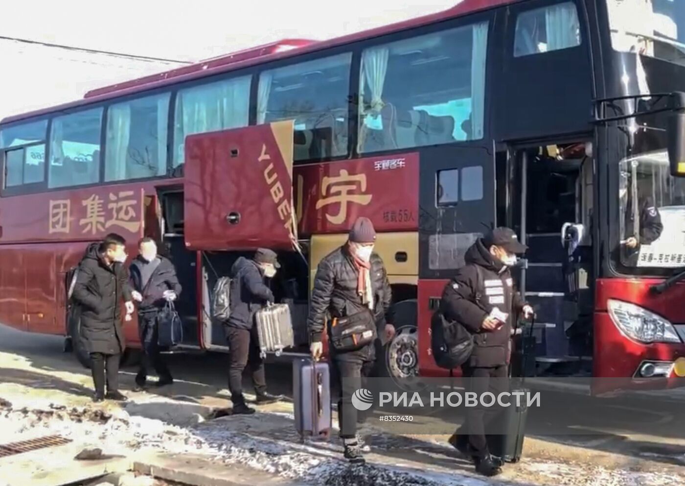 Пассажирские автобусы впервые с 2020 года пересекли границу КНР и РФ в Приморье