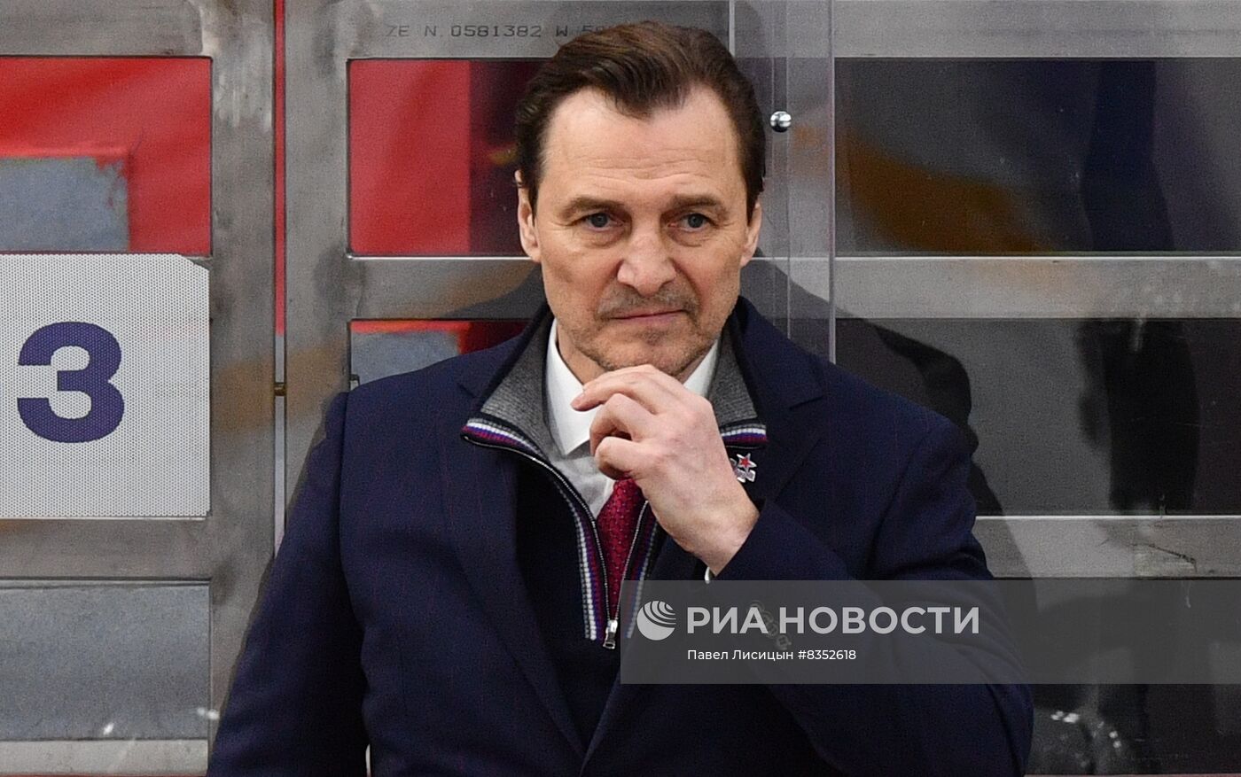 Хоккей. КХЛ. Матч "Автомобилист" - ЦСКА