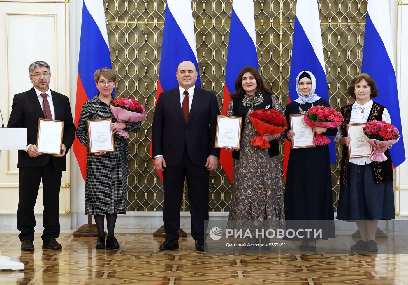 Премьер-министр РФ М. Мишустин вручил премии правительства в области СМИ за 2022 год