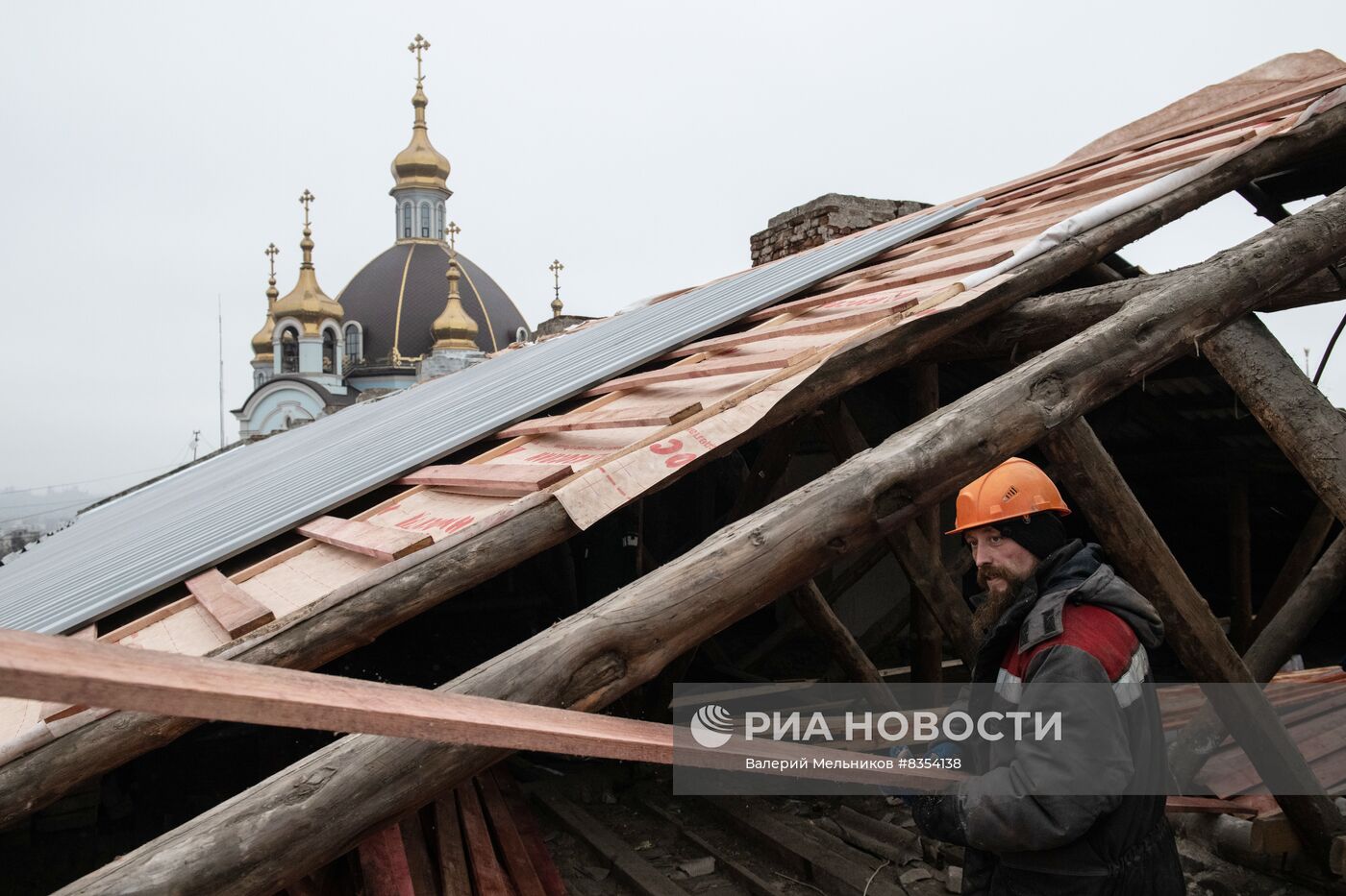 В Мариуполе идут работы по восстановлению инфраструктуры