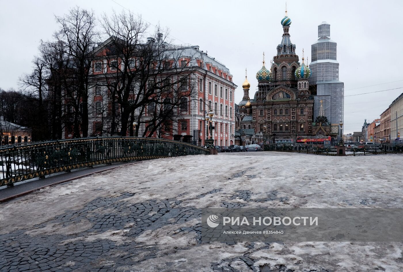 Зимняя оттепель в Петербурге