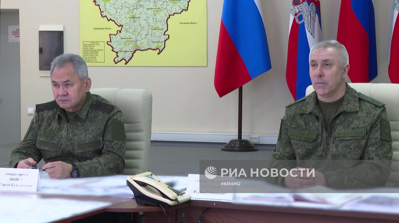 Министр обороны РФ С. Шойгу проинспектировал российскую группировку войск в зоне проведения спецоперации