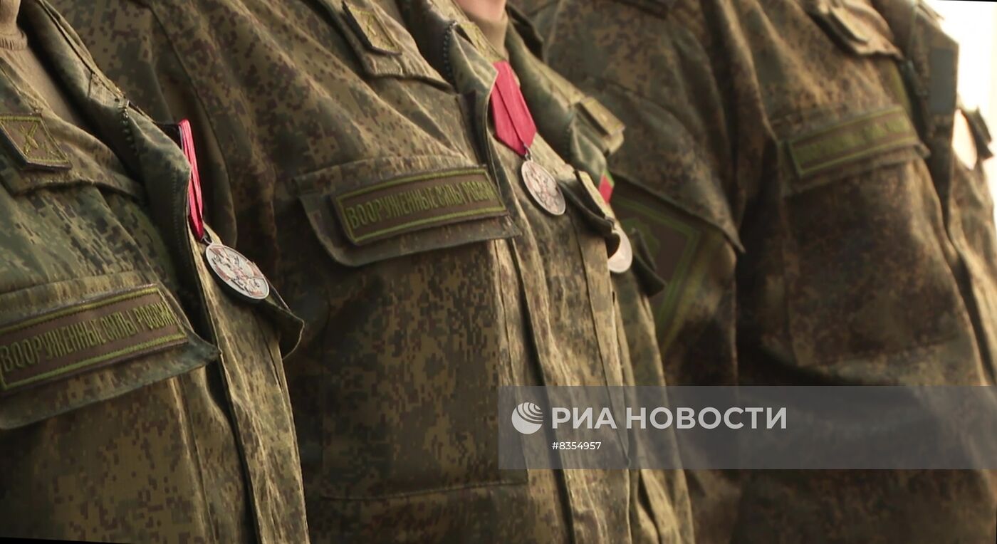 Министр обороны РФ С. Шойгу проинспектировал российскую группировку войск в зоне проведения спецоперации