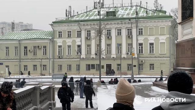 Кадры с церемонии прощания с Инной Чуриковой