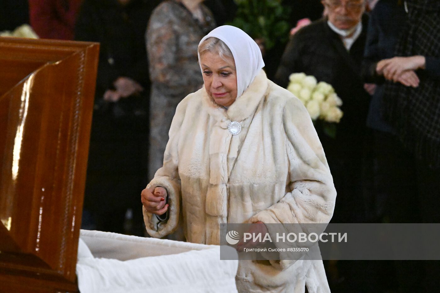 Церемония прощания с народной артисткой СССР Инной Чуриковой