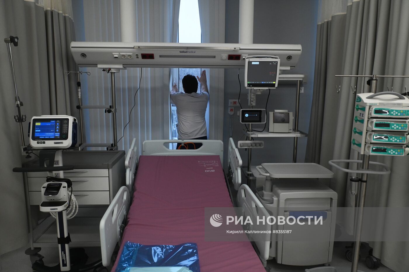 Скоропомощной стационарный комплекс на территории НИИ им. Склифосовского