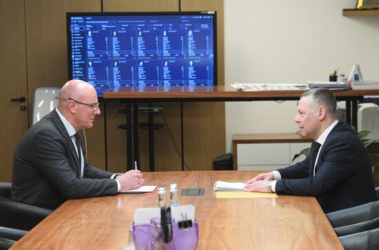 Вице-премьер РФ Д. Чернышенко провел встречу с губернатором Ярославской области М. Евраевым 