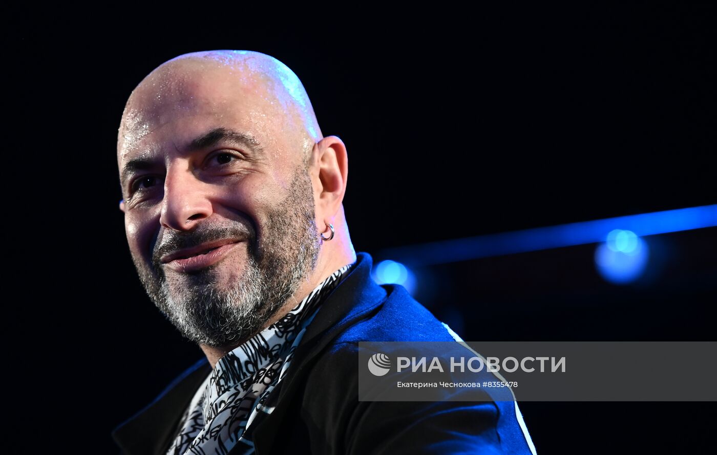 Моноспектакль "Жирная Люба" в театре "Шалом"