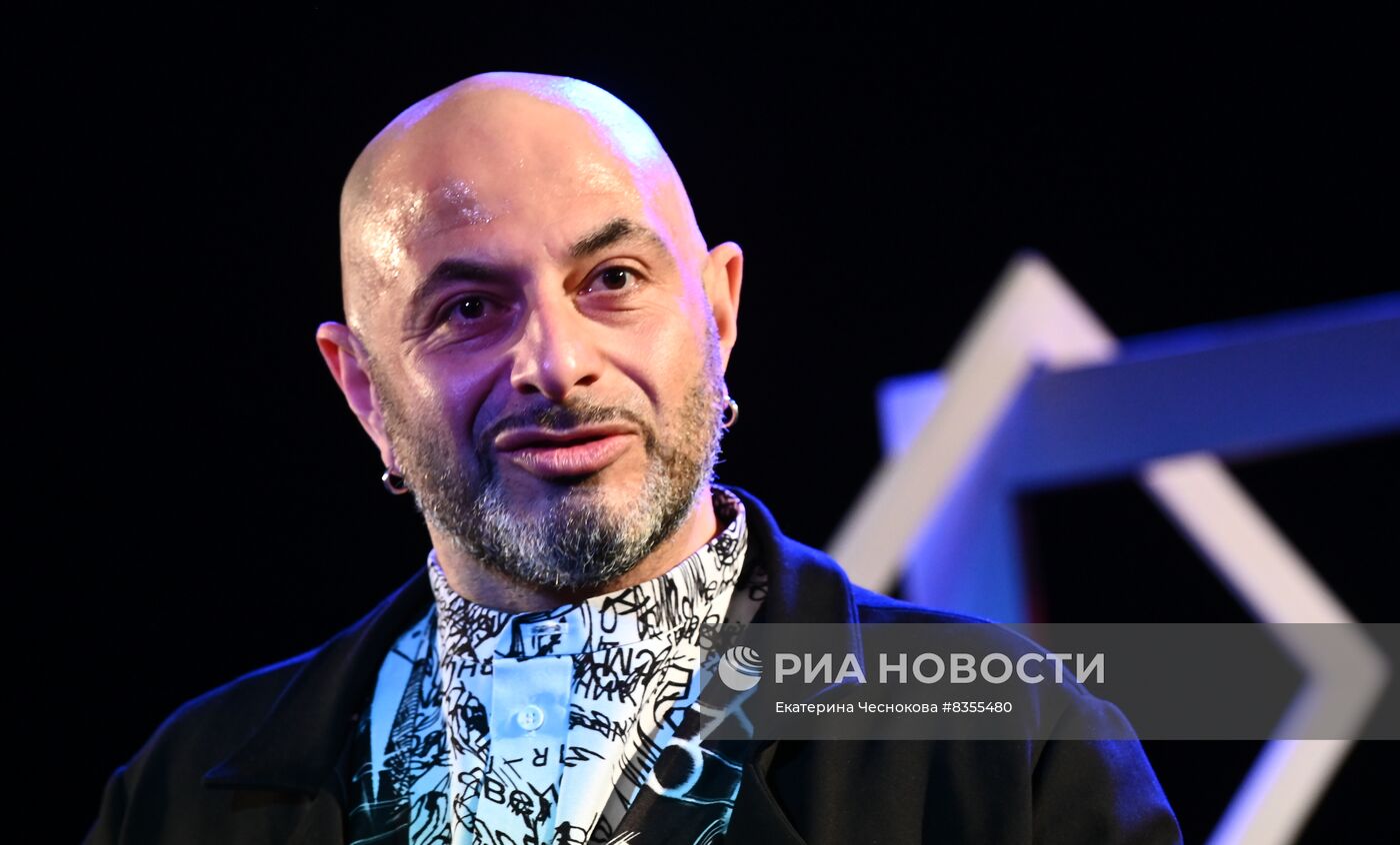 Моноспектакль "Жирная Люба" в театре "Шалом"