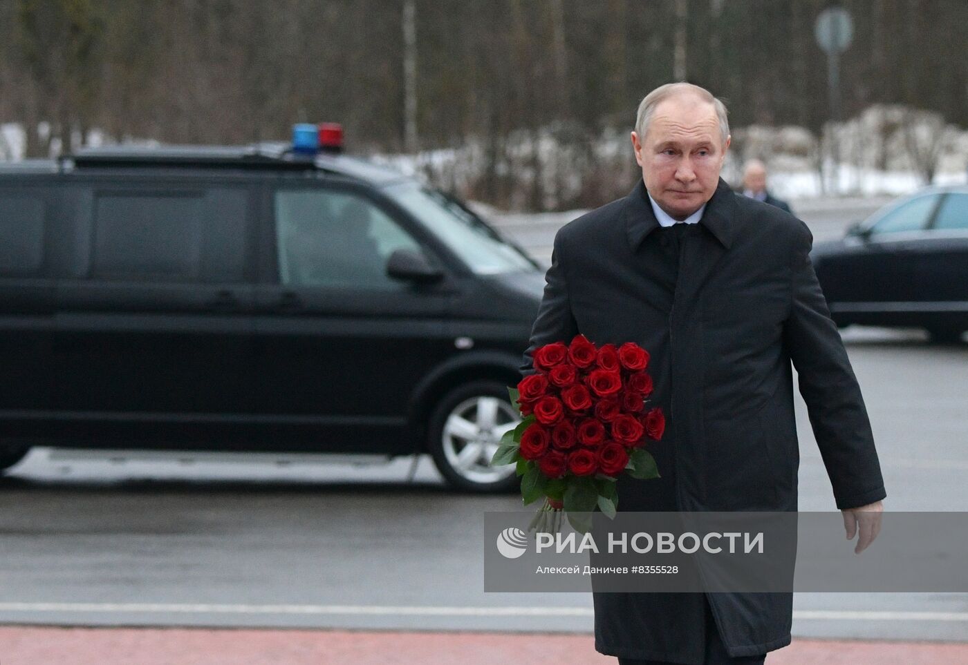 Президент РФ В. Путин принял участие в памятных мероприятиях, посвящённых 80-й годовщине прорыва блокады Ленинграда