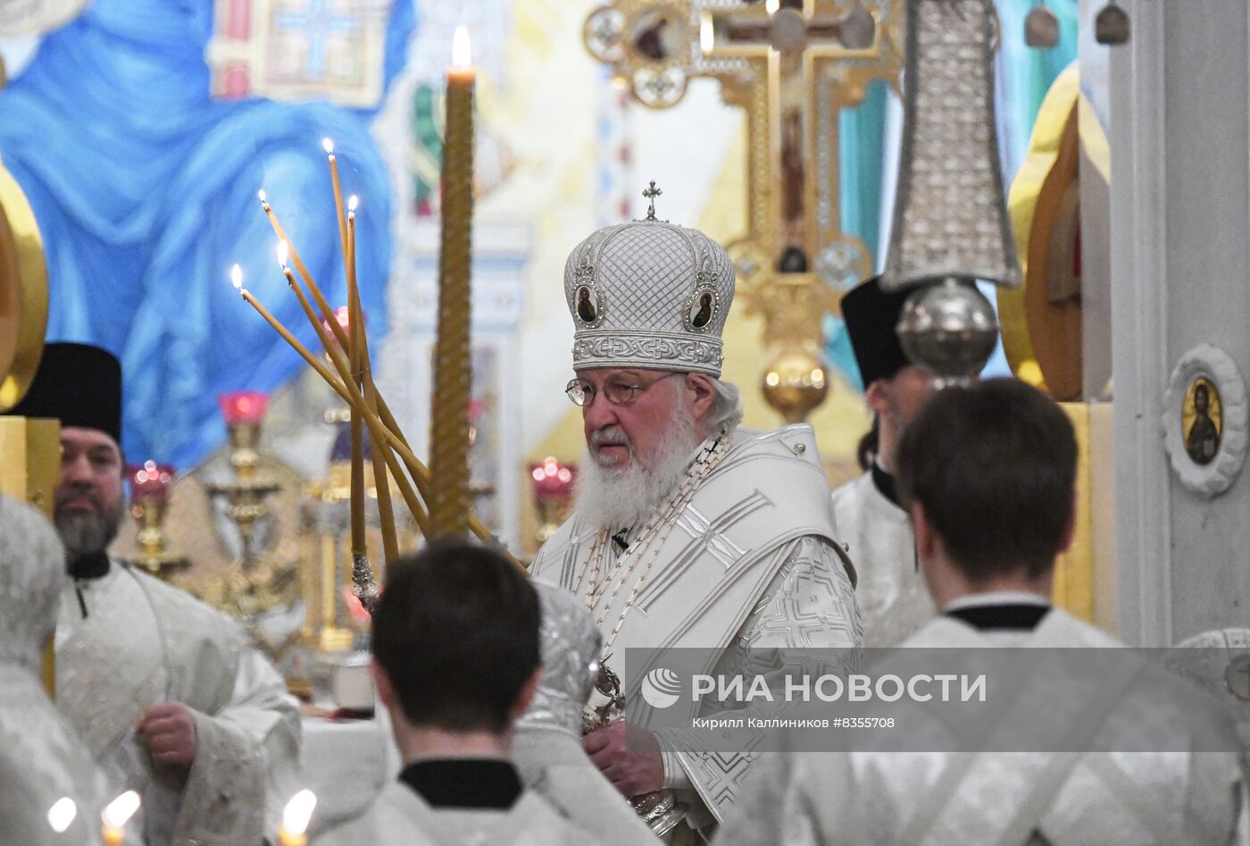 Великое освящение воды в храме Христа Спасителя