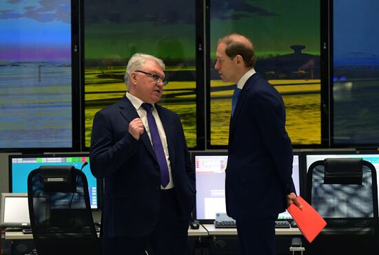 Президент РФ В. Путин принял участие в памятных мероприятиях, посвящённых 80-й годовщине прорыва блокады Ленинграда