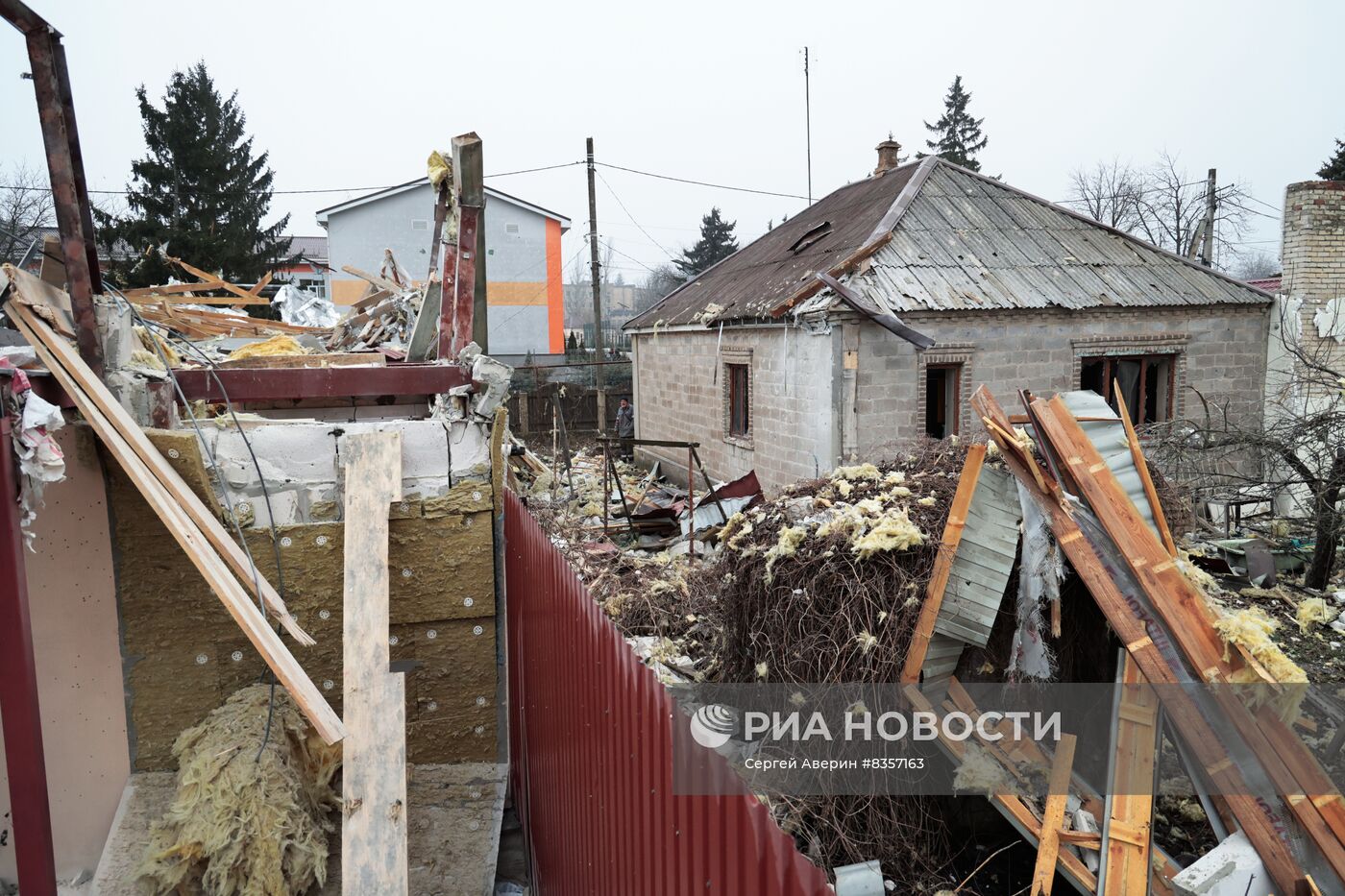 Последствия обстрела со стороны ВСУ города Волноваха в ДНР