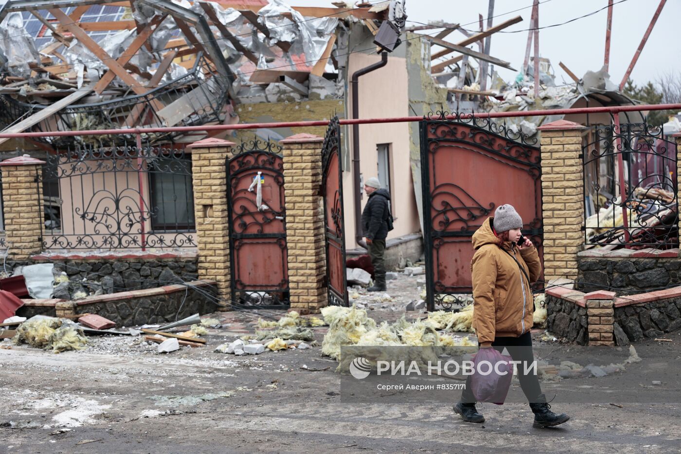 Последствия обстрела со стороны ВСУ города Волноваха в ДНР