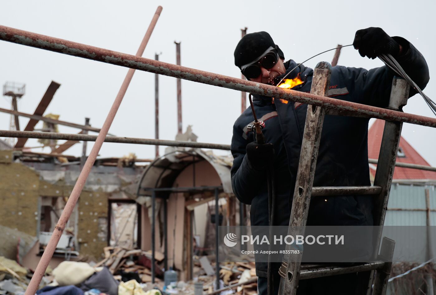 Последствия обстрела со стороны ВСУ города Волноваха в ДНР