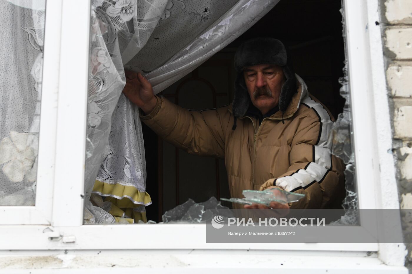 Последствия обстрела со стороны ВСУ города Волноваха в ДНР