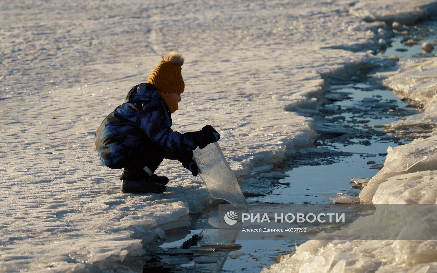 Зимний солнечный день в Санкт-Петербурге